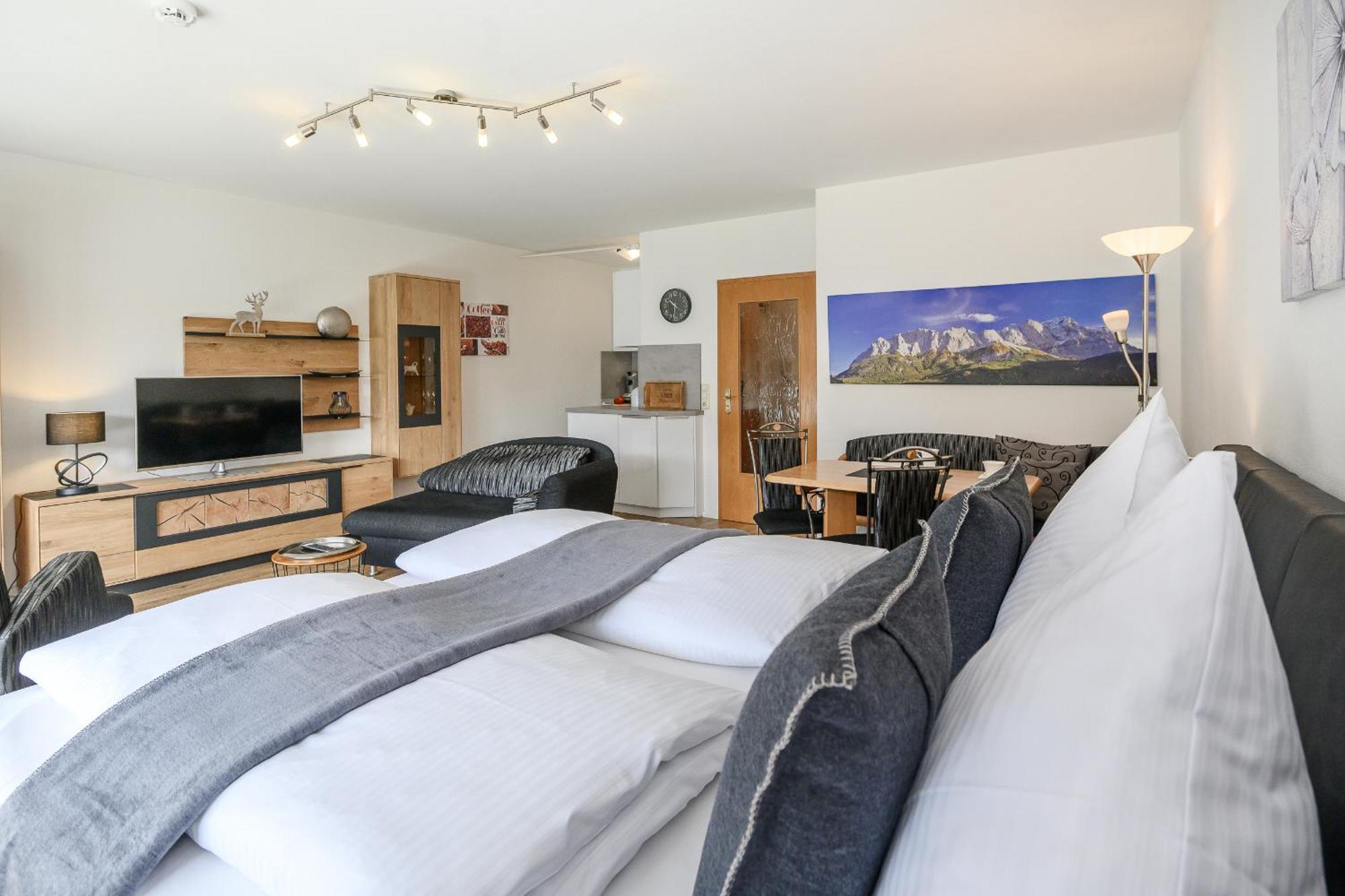 Appartamento Sonnenstrahl Garmisch-Partenkirchen Esterno foto